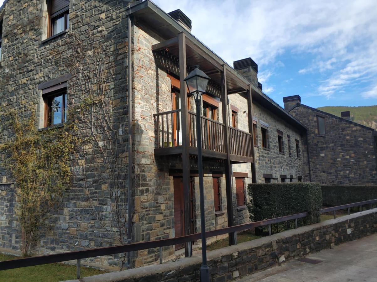 Apartamento Luga Castiello de Jaca Exteriér fotografie